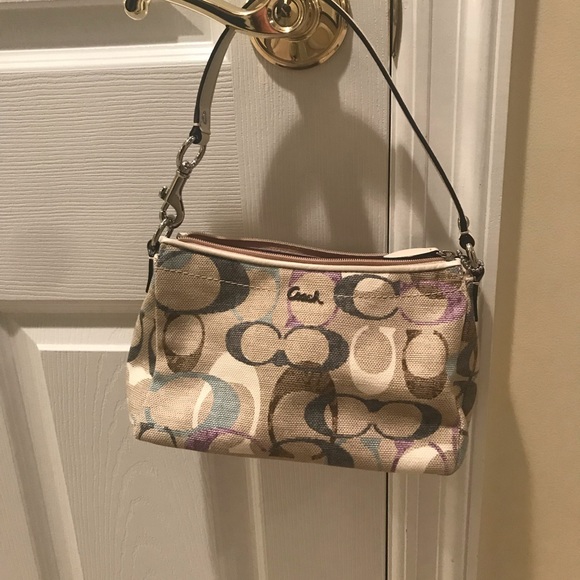 Coach Bag - Picture 4 of 5